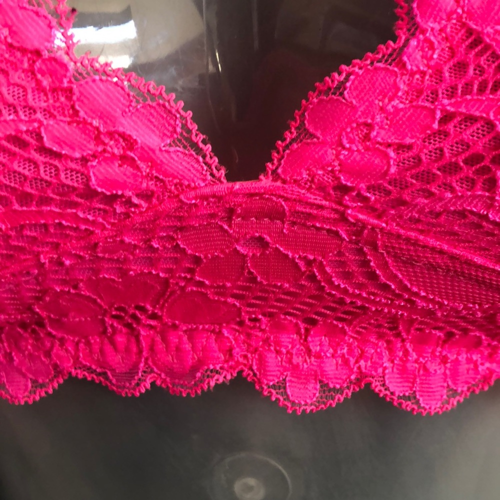 Free People Barbie Pink lace halter top 💕 - Picture 4 of 6